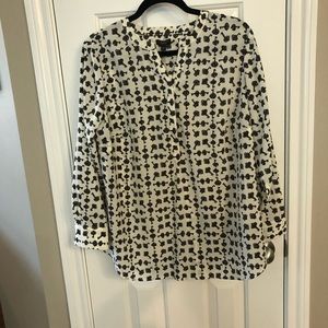 Talbots black and white polyester blouse.